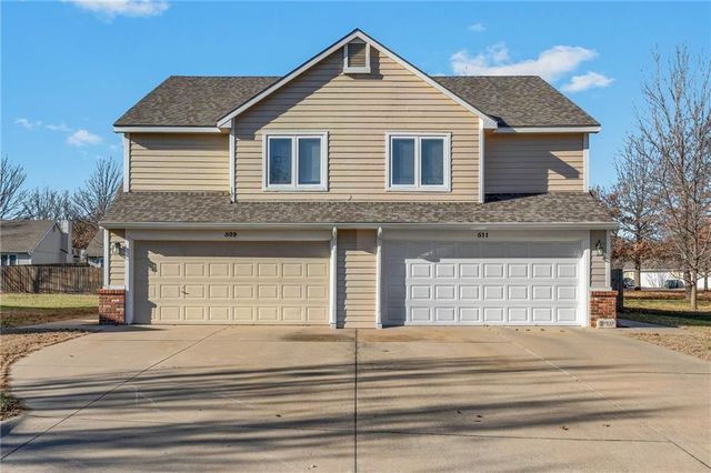 511 Lancaster Court, Lawrence, KS 66049