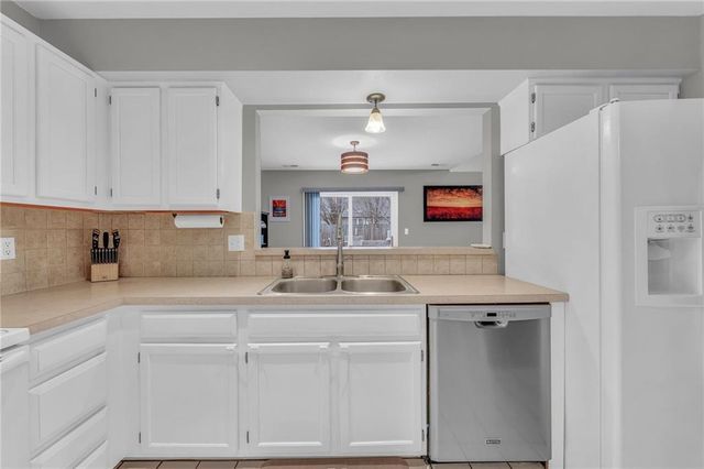 511 Lancaster Court, Lawrence, KS 66049