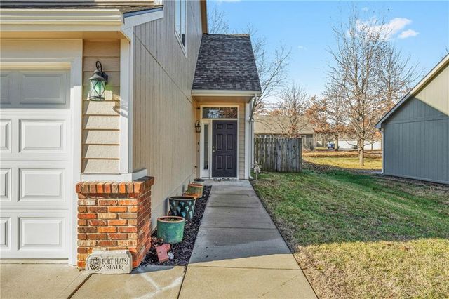511 Lancaster Court, Lawrence, KS 66049