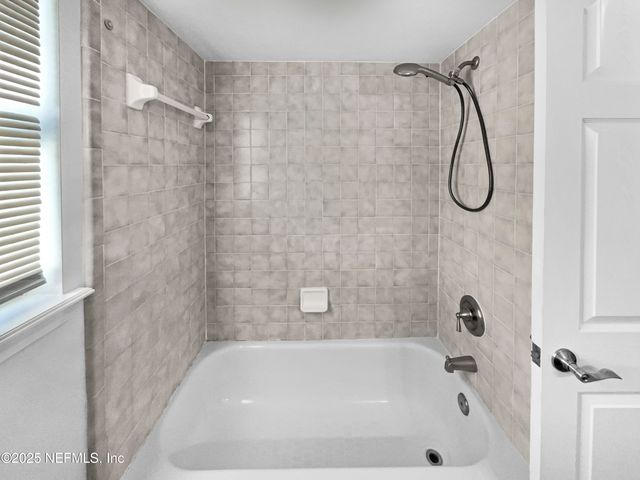 9042 SMOKETREE Drive, Jacksonville, FL 32244