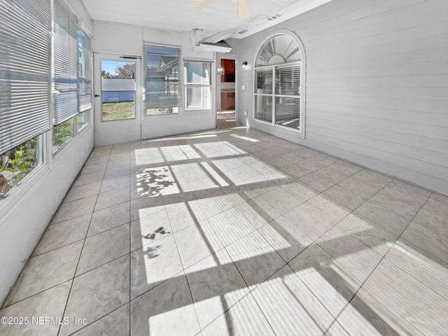 9042 SMOKETREE Drive, Jacksonville, FL 32244