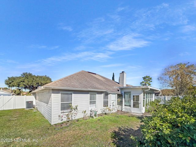 9042 SMOKETREE Drive, Jacksonville, FL 32244