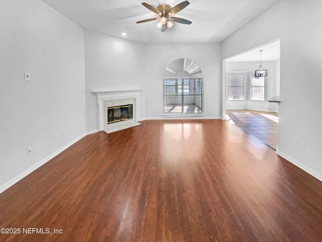 9042 SMOKETREE Drive, Jacksonville, FL 32244