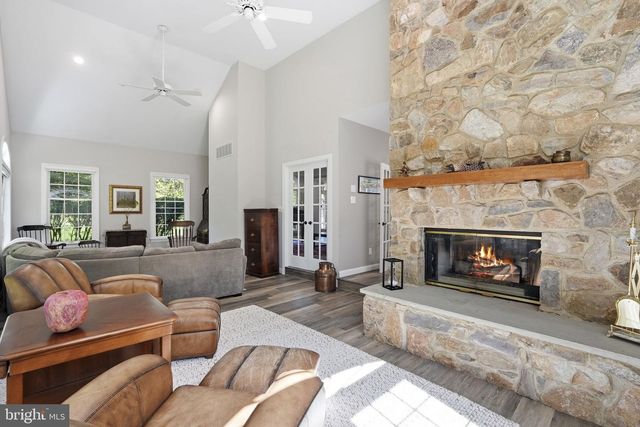 195 CARNOUSTIE WAY, Media, PA 19063