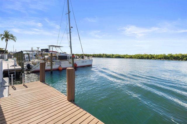 1908 N Ocean Drive 13A, Hollywood, FL 33019