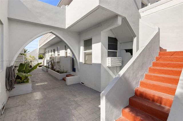 1908 N Ocean Drive 13A, Hollywood, FL 33019