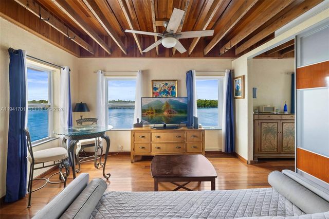 1908 N Ocean Drive 13A, Hollywood, FL 33019
