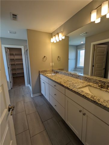 523 N Greylag Way, Farmington, AR 72730