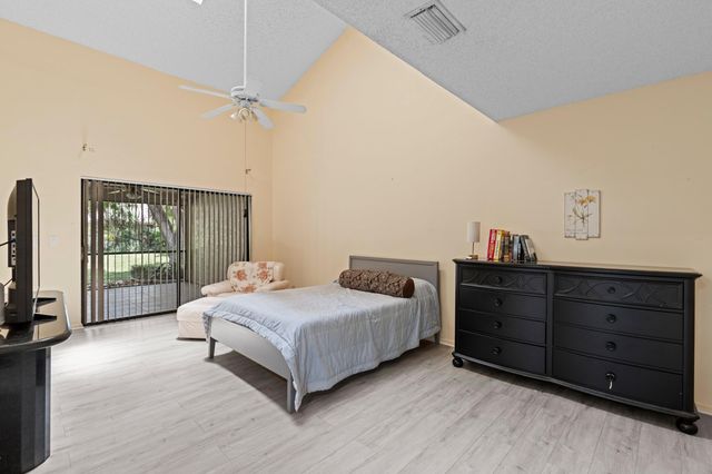 471 Ashwood Place, Boca Raton, FL 33431