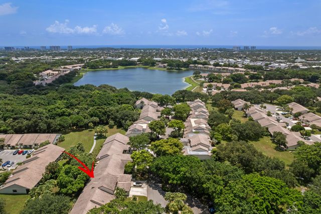 471 Ashwood Place, Boca Raton, FL 33431