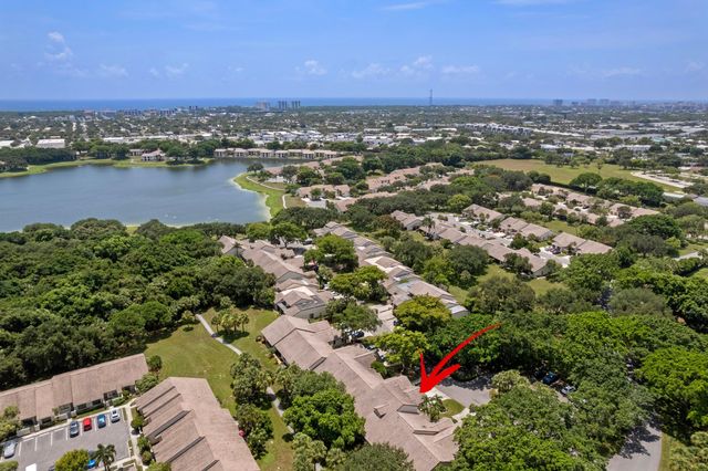 471 Ashwood Place, Boca Raton, FL 33431