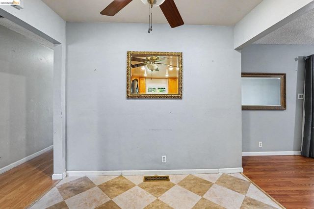 1126 Mission Dr, Antioch, CA 94509