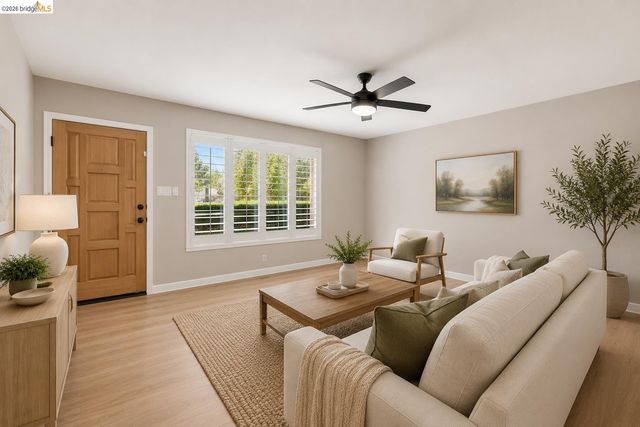 1126 Mission Dr, Antioch, CA 94509