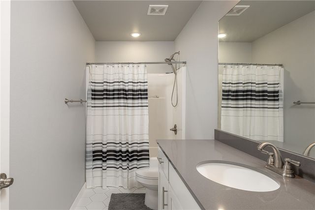 4266 W Cactus Place, Fayetteville, AR 72704