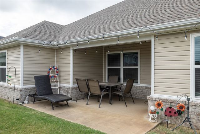 4266 W Cactus Place, Fayetteville, AR 72704