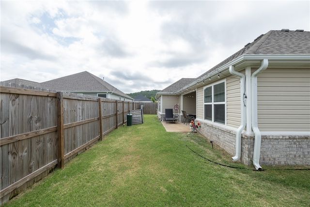 4266 W Cactus Place, Fayetteville, AR 72704