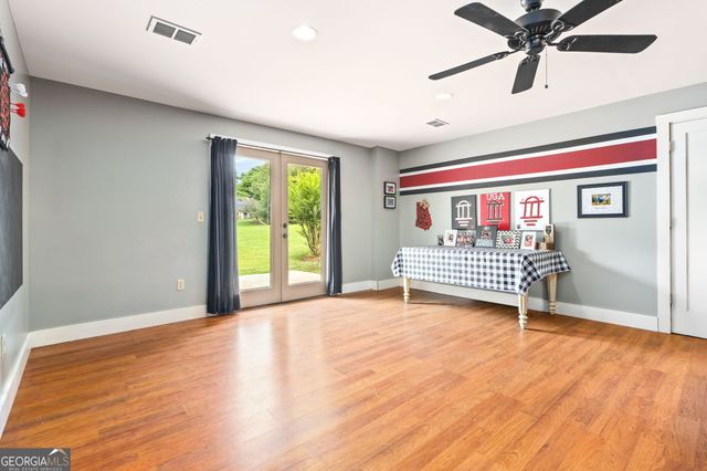 425 Oak Grove Road, Athens, GA 30607