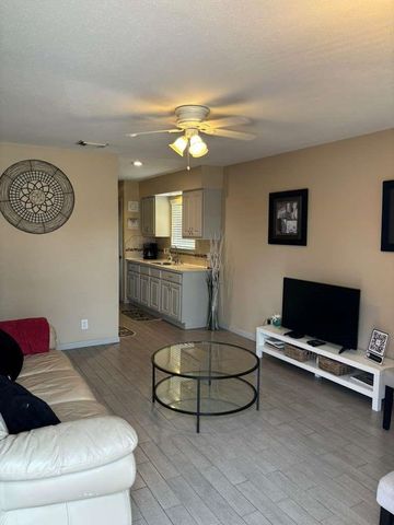 7318 Dearborn Street B, Houston, TX 77055