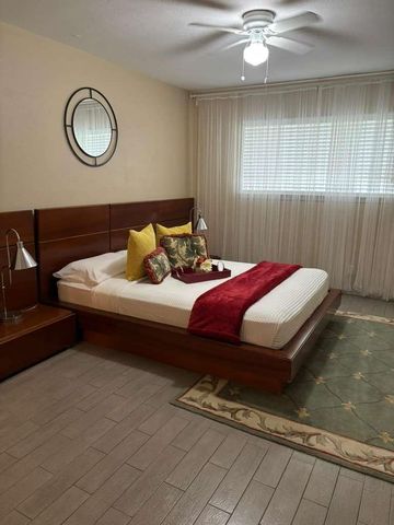 7318 Dearborn Street B, Houston, TX 77055