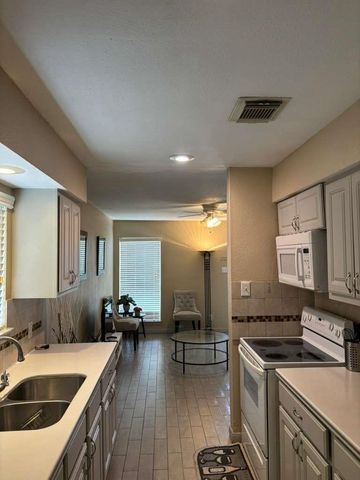 7318 Dearborn Street B, Houston, TX 77055