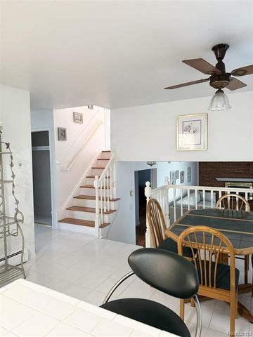 6370 W Norma Lee Street, West Bloomfield, MI 48322