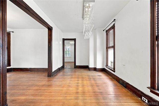 304 West Delavan Avenue, Buffalo, NY 14213