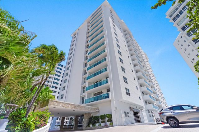5001 Collins Avenue 3B, Miami Beach, FL 33140