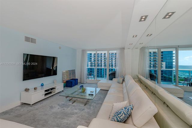 2301 Collins Avenue 1506, Miami Beach, FL 33139