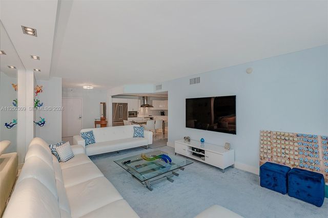 2301 Collins Avenue 1506, Miami Beach, FL 33139