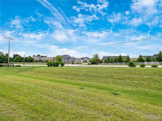1007 Wyndgate Meadows Court, Lake St Louis, MO 63367