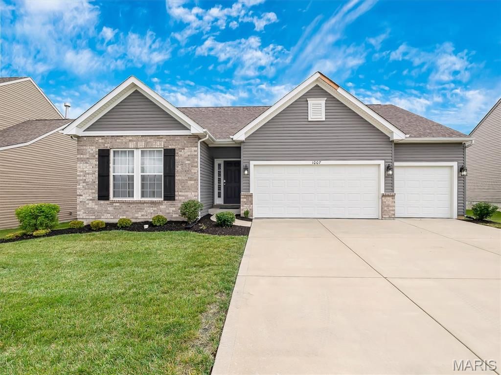 1007 Wyndgate Meadows Court, Lake St Louis, MO 63367