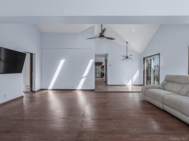 2 Hyannis Court, East Rockaway, NY 11518