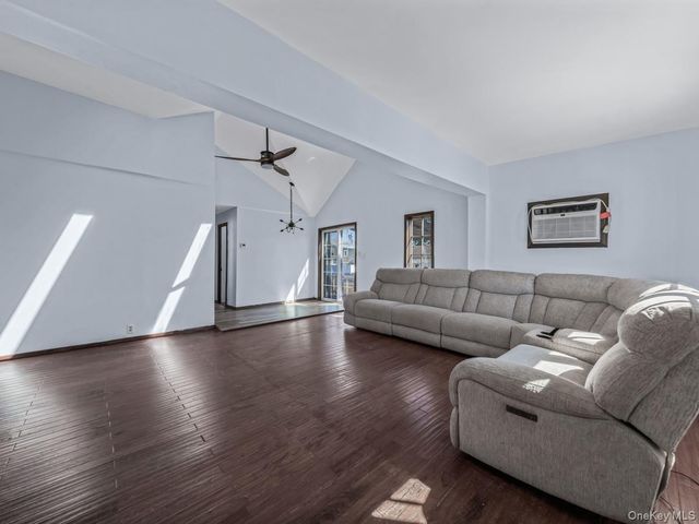 2 Hyannis Court, East Rockaway, NY 11518