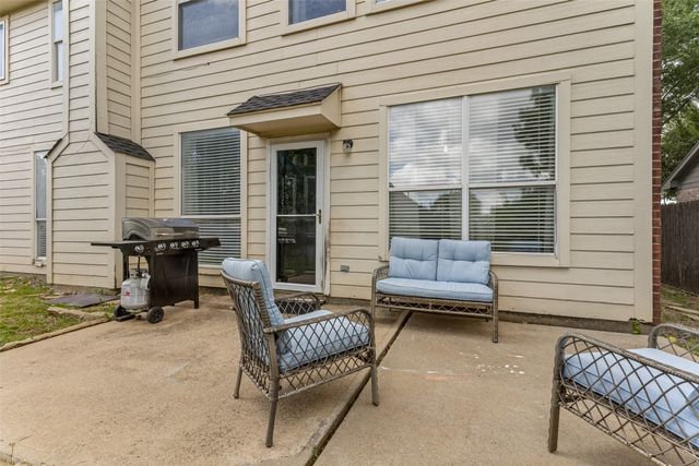 6409 Windwood Court, Fort Worth, TX 76132