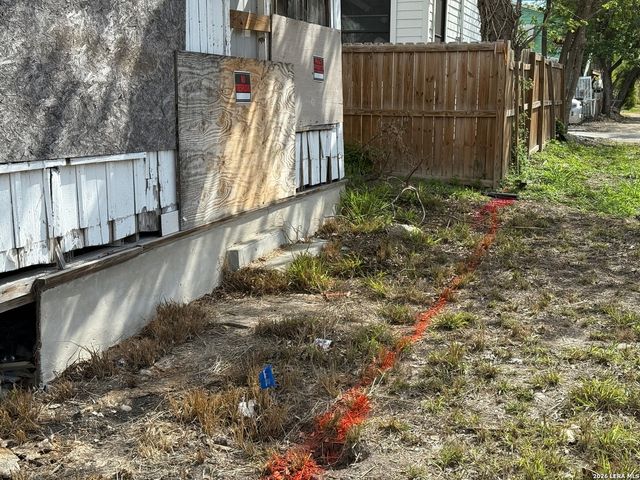 113 Brown Aly, San Antonio, TX 78202