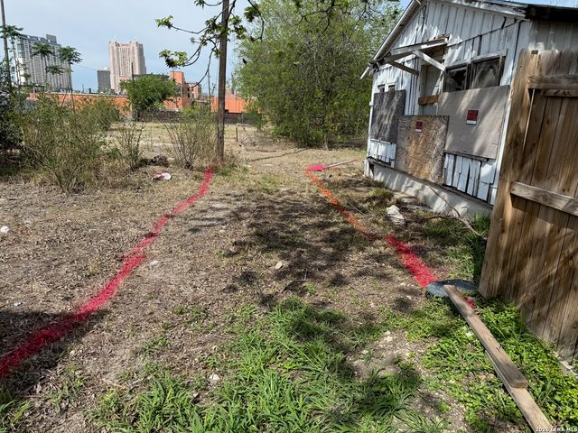 113 Brown Aly, San Antonio, TX 78202