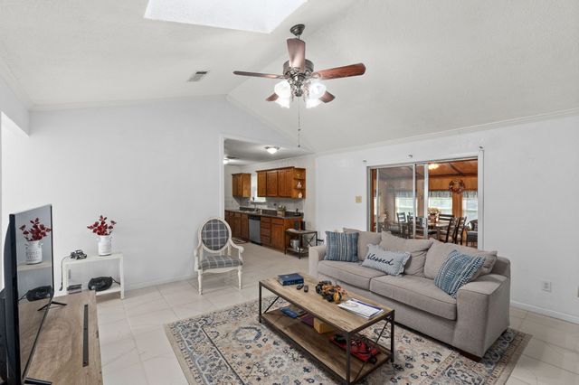 107 Hardeman Street, Copperas Cove, TX 76522