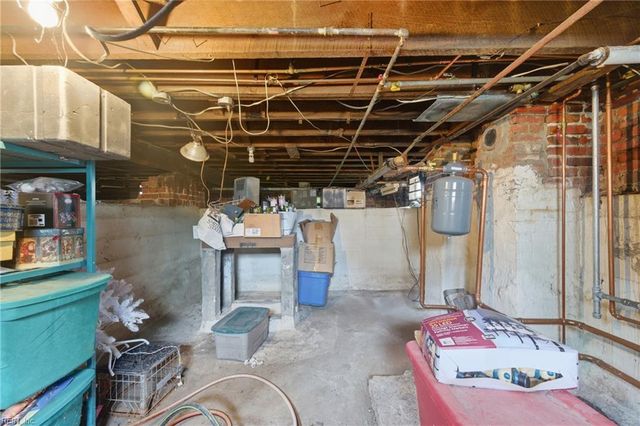 154 Alleghany RD, Hampton, VA 23661