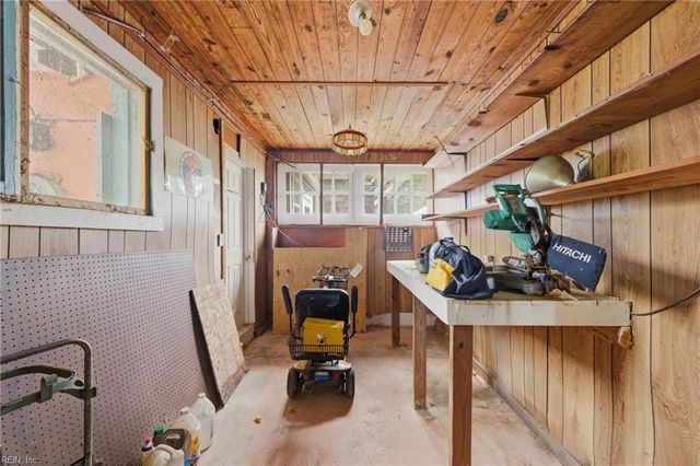 154 Alleghany RD, Hampton, VA 23661