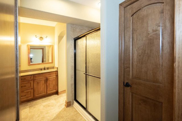 1512 W County Line ROAD, Mequon, WI 53092