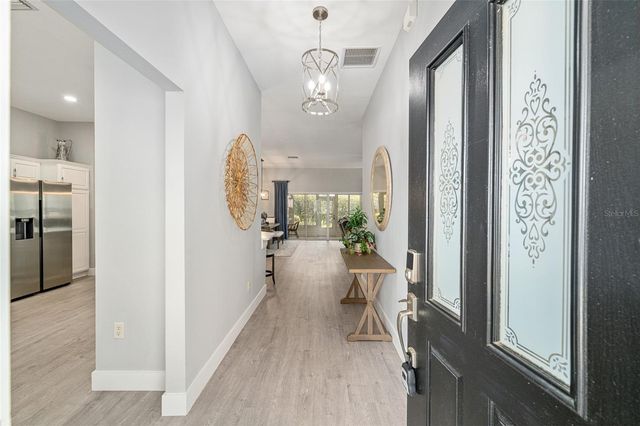 17843 SE 87TH BOURNE AVENUE, The Villages, FL 32162