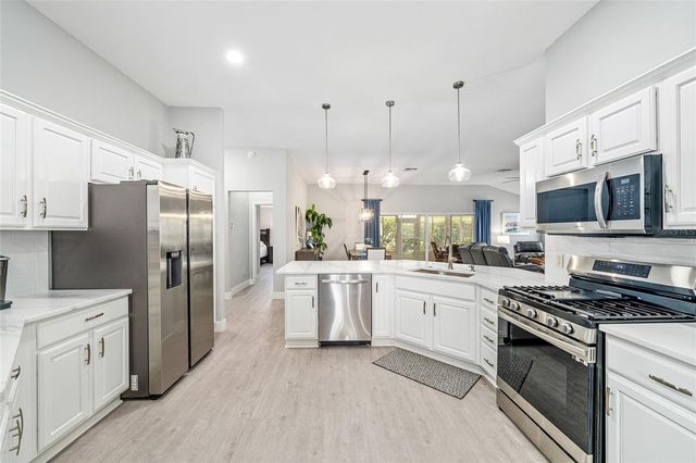 17843 SE 87TH BOURNE AVENUE, The Villages, FL 32162