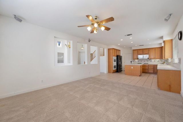 1381 Haddington Dr, Folsom, CA 95630