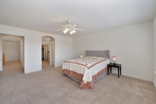 1381 Haddington Dr, Folsom, CA 95630