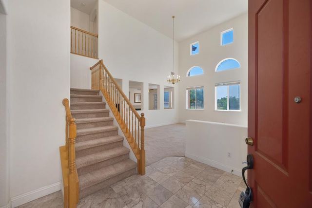 1381 Haddington Dr, Folsom, CA 95630