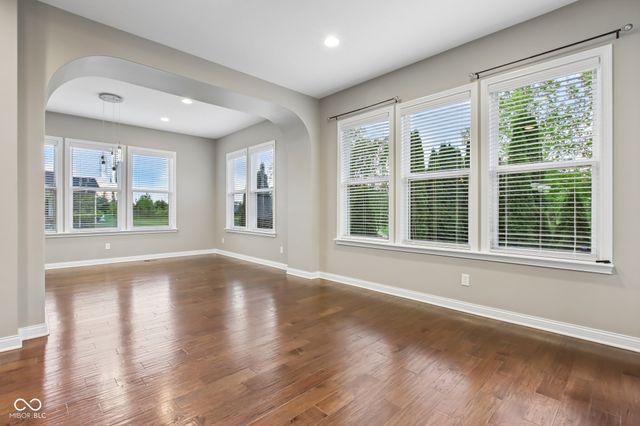 14877 Edgebrook Drive, Fishers, IN 46040
