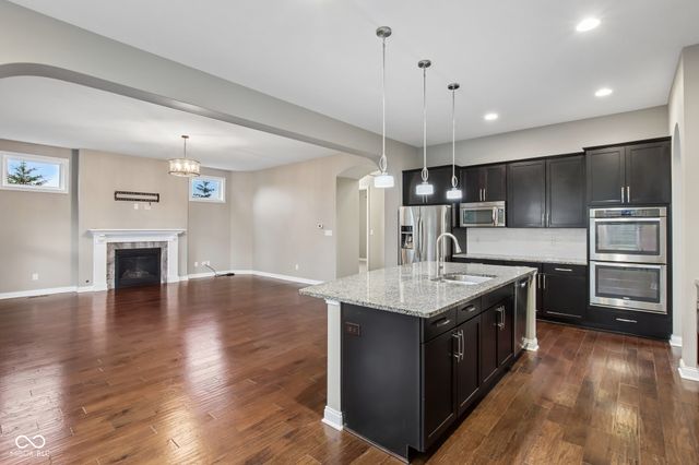 14877 Edgebrook Drive, Fishers, IN 46040