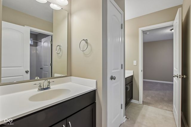14877 Edgebrook Drive, Fishers, IN 46040