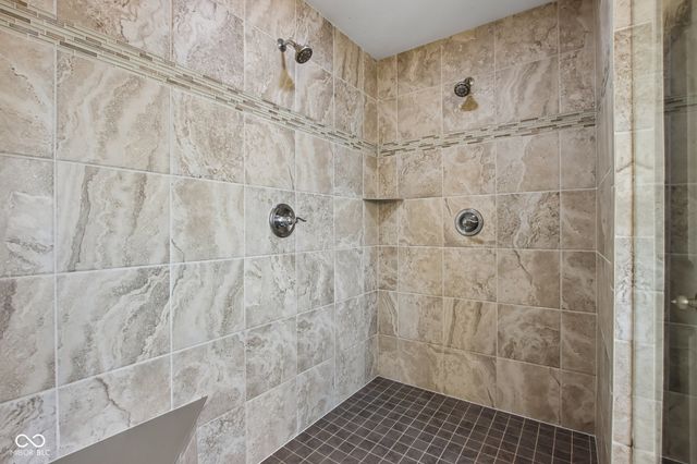 14877 Edgebrook Drive, Fishers, IN 46040