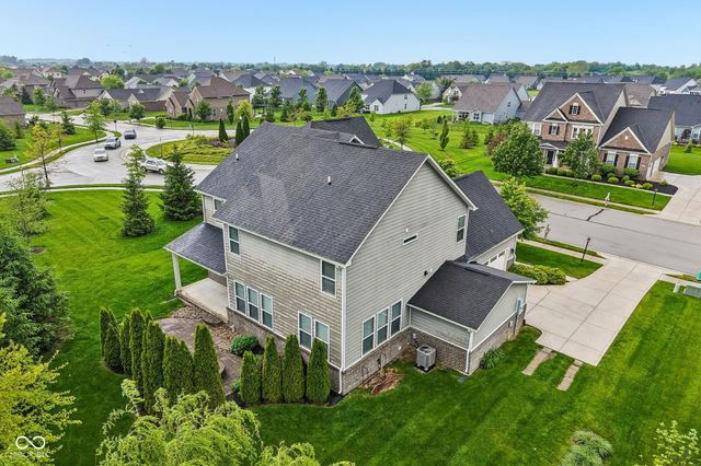 14877 Edgebrook Drive, Fishers, IN 46040